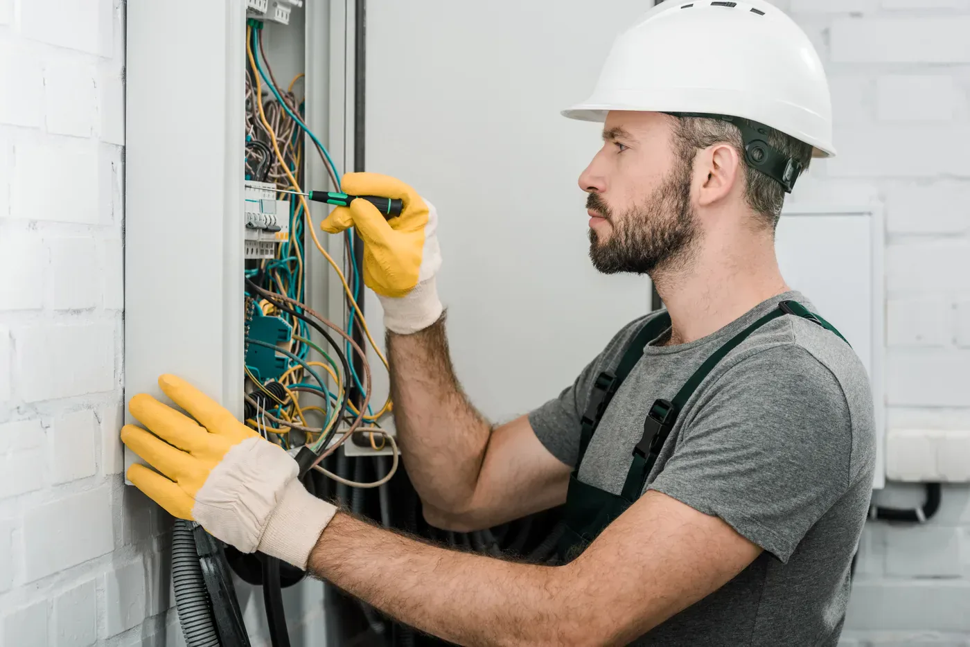Tirage d'une ligne dédiée pour borne de recharge sur le plateau de Vélizy